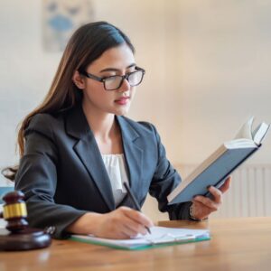 female lawyer