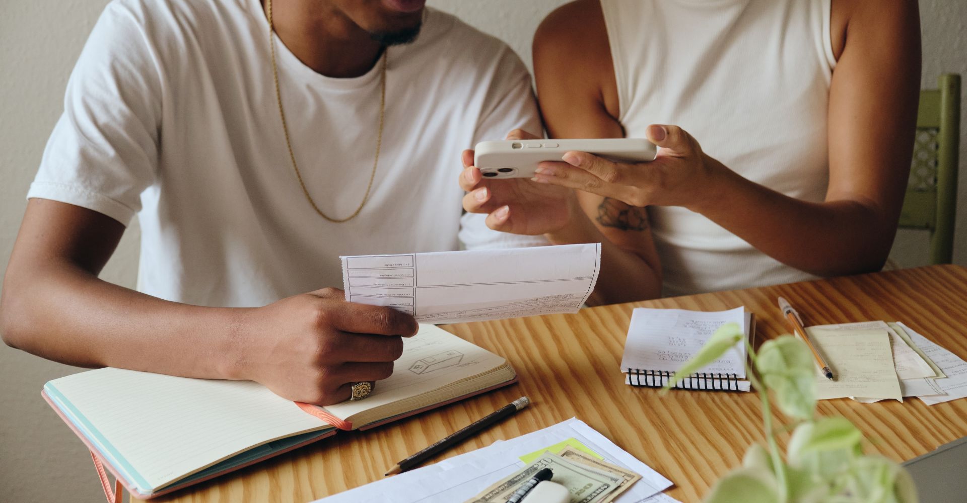 A man getting bail advice